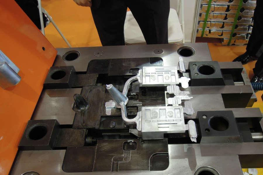 Since the 1990s, China's die-casting industry has achieved amazing development and has developed into a new industry. At present, the aluminum alloy die-casting process has become one of the most widely used processes in the automotive aluminum alloy forming process, accounting for 49% of the various automotive forming process methods.