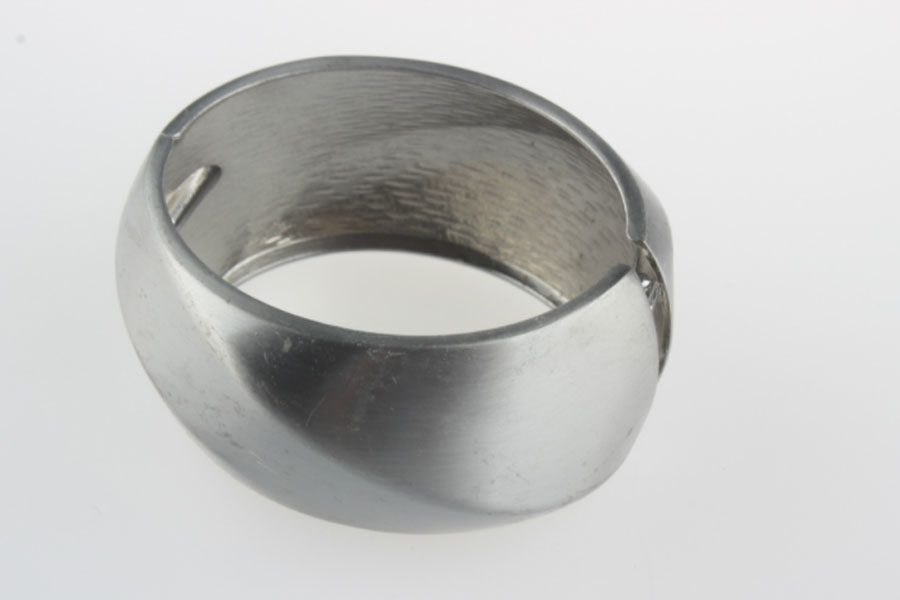 Latest Zinc Alloy Die Casting Bracelet With Polishing