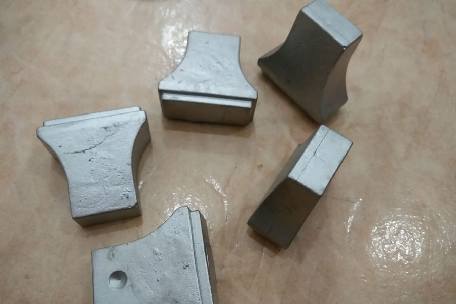 Como o carboneto de silício melhora a qualidade das peças fundidas?
