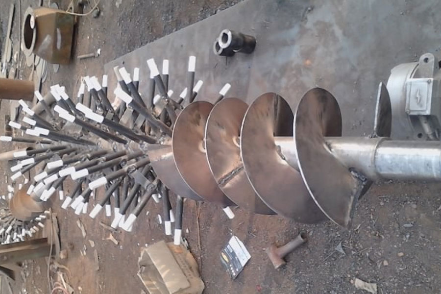 Improvement and optimization of ultra-low carbon martensitic stainless steel smelting process