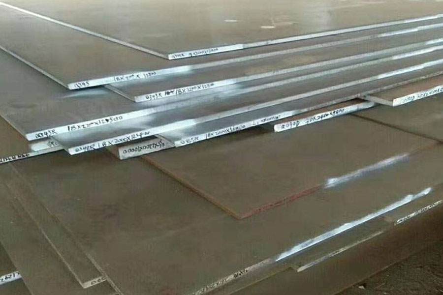 O efecto da banda de gran fino en barra forxada de aliaxe 690 sobre a estrutura do tubo acabado