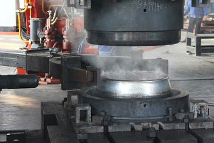 Proces kucia przemysłu kół ze stopów aluminium