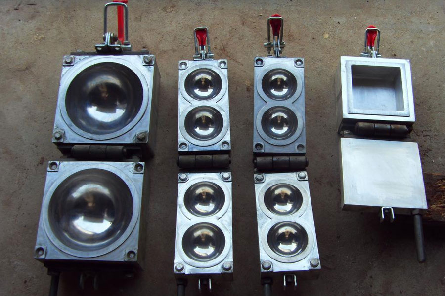 The influence of heat treatment process on mold deformation
