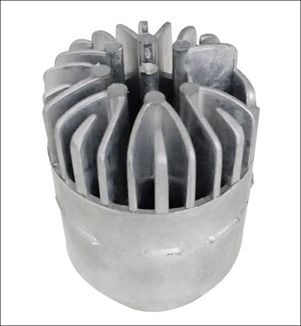 Dissipateur thermique pour moulage sous pression et usinage CNC (3)
