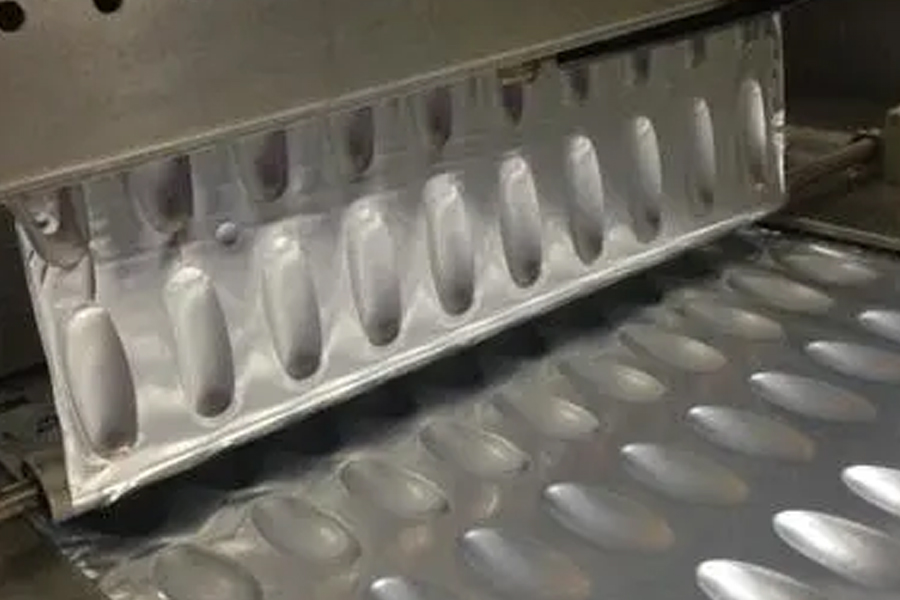 Oxygen-Nitrogen-Carbon Infiltration Of Aluminum Die
